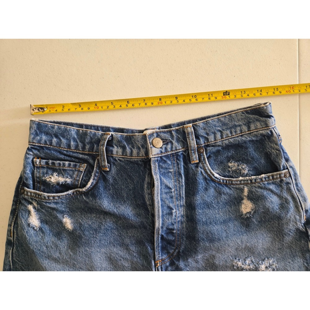 Boyish The Cody High-Rise Cut Off Distressed Denim Shorts Top Five Wash Size 28 - Picture 9 of 13